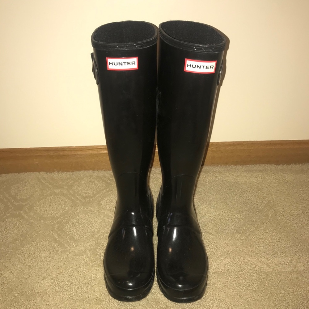 tall black hunter boots